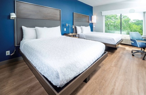 South Loop Hotel | Tru by Hilton Minneapolis Mall of America