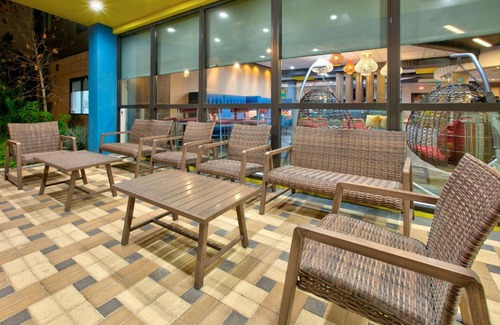 Far North Central Hotel | Tru By Hilton San Antonio At The Rim, Tx