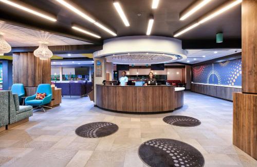 Far North Central Hotel | Tru By Hilton San Antonio At The Rim, Tx