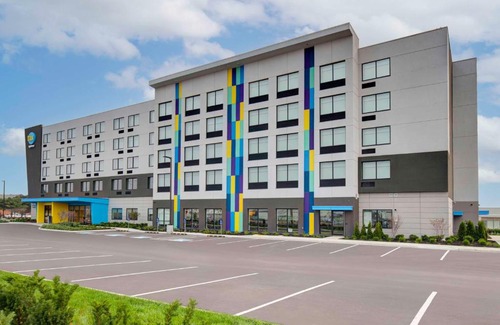 Mississauga Hotel | Tru By Hilton Toronto Airport West