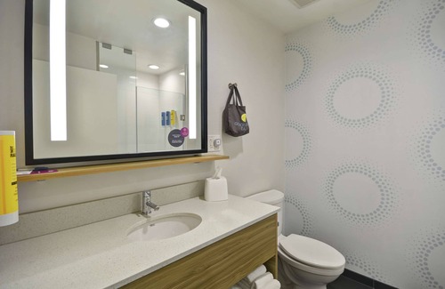 Winchester Hotel | TRU By Hilton Winchester