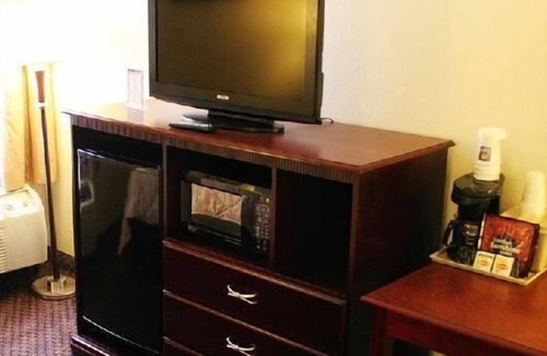 Jacksonville Hotel | Truckerz Inn