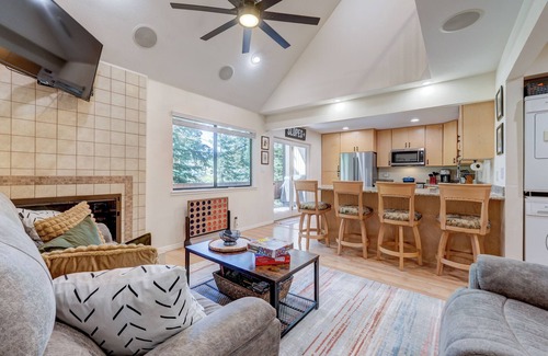 Brian Head Condo | True ski-in/out two-level condo BH. nPerfect for two families with a king suite.