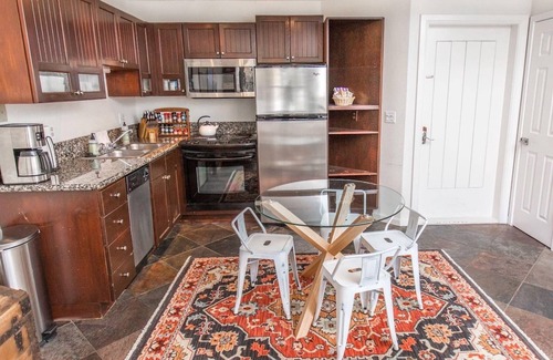 Mountain Village Condo | True Ski in/Ski out- Quaint, Comfortable & Convenient