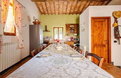 Simignano Villa | True Tuscany Siena! EntireProperty in exclusive 20P Fenced Pool A/C HotTub WiFi