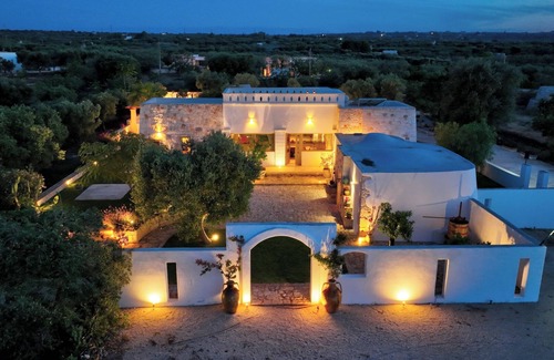 Ostuni Villa | Trullo with salt pool, sea view, BC. WiFi, 4 km from the sea, 4 km from Ostuni