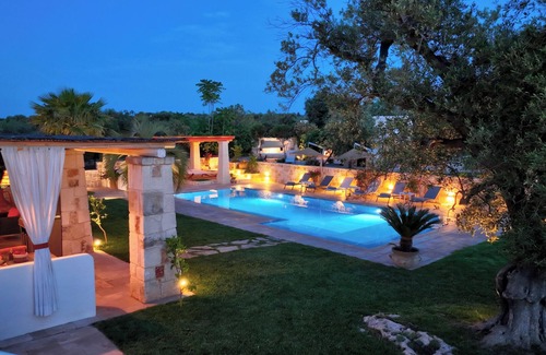 Ostuni Villa | Trullo with salt pool, sea view, BC. WiFi, 4 km from the sea, 4 km from Ostuni