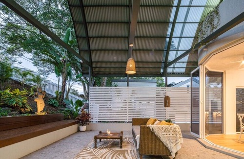 Burleigh Heads House | Truly exceptional 6 Bedroom Oasis in Burleigh Heads