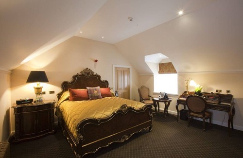 Aberdeen Hotel | Trump Macleod House & Lodge