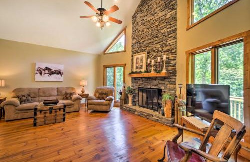 Lynn House | Tryon House with Hot Tub - Near Equestrian Centers!