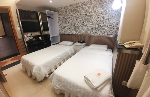 Kwun Chung Apartment | Tsim Sha Tsui, 2mins to Jordan Station,HarbourCity, Temple