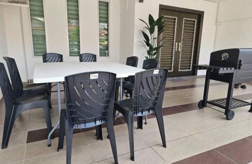 Kluang House | TSK Homestay Taman Sri Kluang