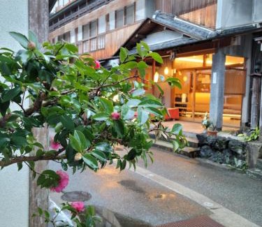 Kinosaki Onsen Hotel | Tsukimotoya Ryokan