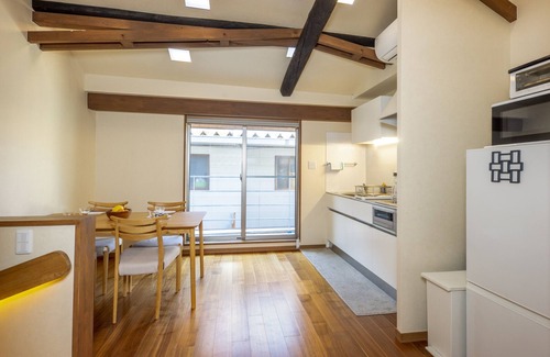 Sannenzaka Ninenzaka House | Tsukinowacho - Exquisite machiya with modern design