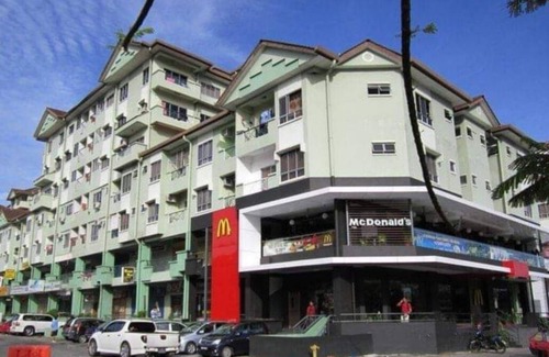 Downtown Kota Kinabalu House | TT #2 Kota Kinabalu Town/2Rooms 7px/Waterfront/Gayastreet/Api-api apt/2hse14pax
