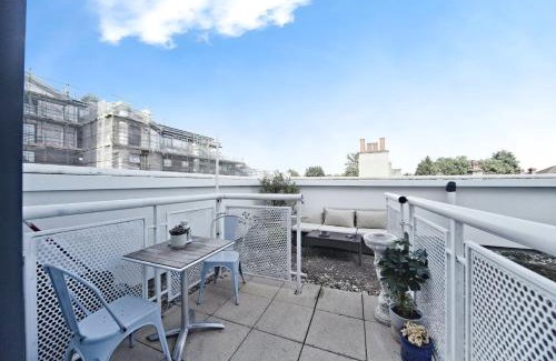 Selhurst Apartment | TTSA - 2 Bedroom Apartment-Croydon - Mayday Hospital