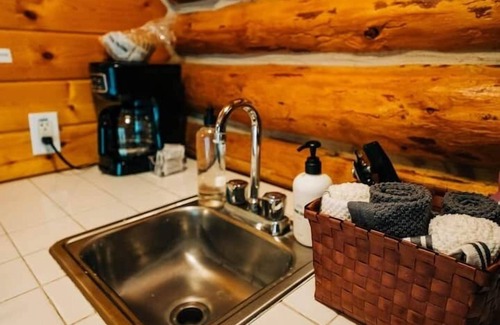 Saddlestring Cabin | Tuckaway Cabin, Rustic Tuckaway Cabin