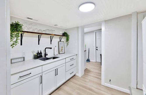 Sunnyside House | Tucked Away Chalet! 2BD with ~Fully Fenced Yard~