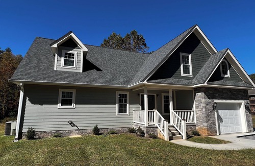 Cullowhee House | Tucked Inn on the Tuckasegee River.
