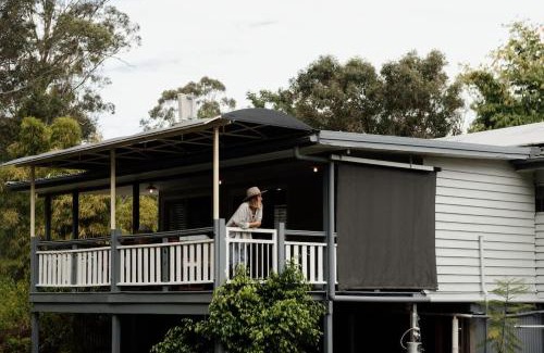Rathdowney House | Tuckeroo House and Gardens