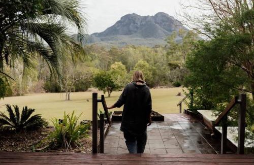 Rathdowney House | Tuckeroo House and Gardens