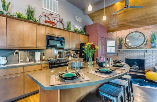 West University House | Tucson 2BR Casita – Near UofA + Free Parking & Patio
