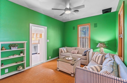 Tucson House | Tucson Bungalow - Walk to U of A!