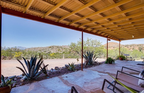 Tucson Apartment | Tucson Desert Getaway: Pet Friendly, Mountain View