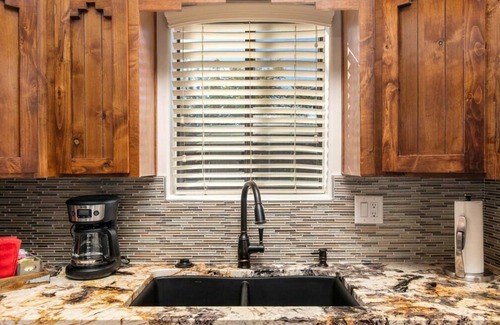 South Park House | Tucson Oasis | 10 Min to UofA + Events & Dining