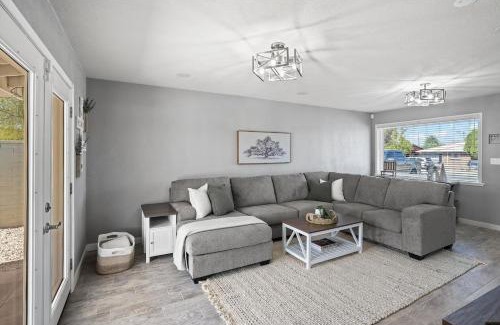 Samos House | Tucson Oasis by Rather Be Properties