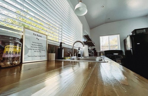 Swan Way Park House | Tucson's Midtown Studio- The Santa Rosa Casita