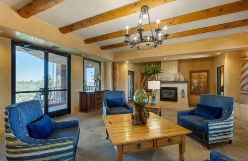 Casas Adobes Hotel | Tucson's Serene Family Oasis