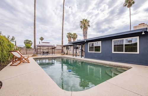 Tucson House | Tucson's Swim and Golf paradise!