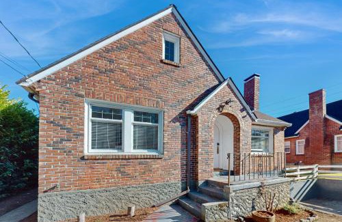 Bremerton House | Tudor Casa