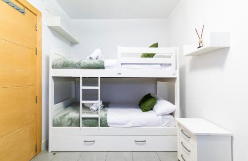 Armilla Apartment | tuGuest Avenida de la Investigación - Free parking