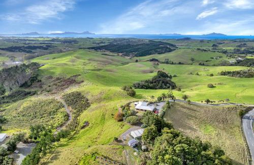 Waipu House | Tui Cottage - Waipu Holiday Retreat