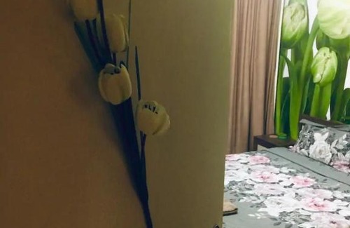 Sofia House | Tulips - Room for overnight travelers, close to the Airport, parking
