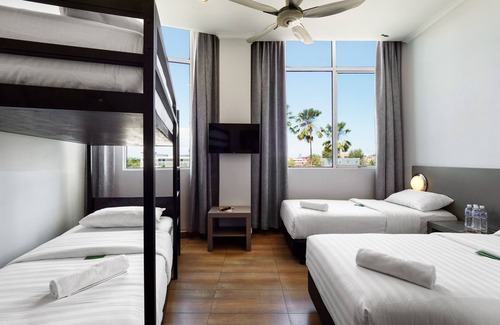 Kota Kinabalu Hotel | Tune Hotels - 1 Borneo, Kota Kinabalu