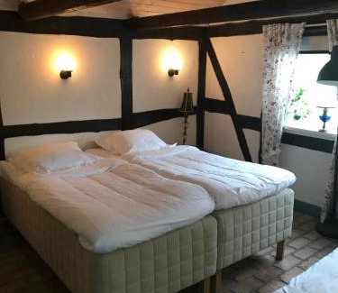 Jonstorp Hotel | Tunneberga Gästgifvaregård
