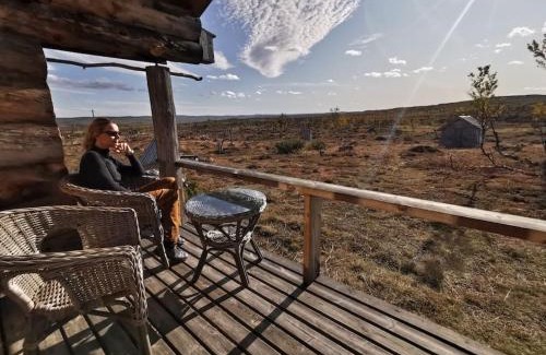 Utsjoki Apartment | Tunturikelo - beautiful log cottage in the Fells