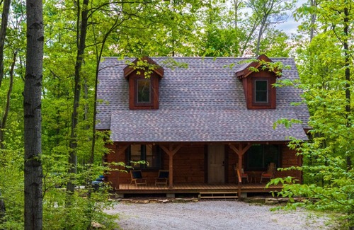 Logan Cabin | Tupelo - Hand hewn private log cabin with views