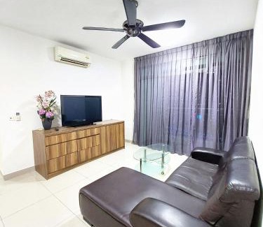 Bayan Lepas Apartment | TuR15 PisaStadium 9pax 4rooms PrivateHouse