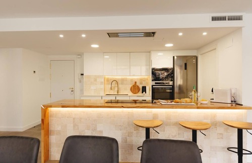 Eixample Apartment | Turbau Entresol B - Holiday Apartment Rental Girona | Bravissimo