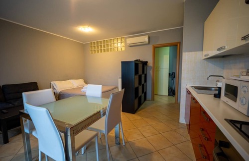 Leini Apartment | Turin Airport apartment G