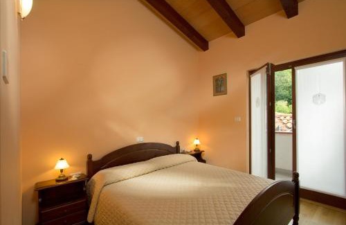 Podsabotin House | Turistična kmetija Štanfel