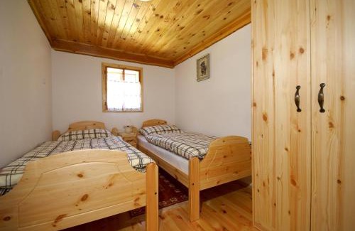 Prevalje Apartment | Turistična kmetija Povh
