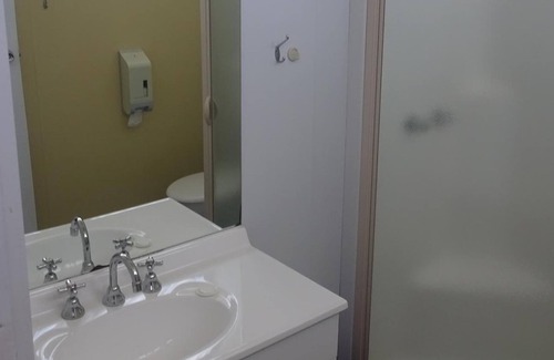 Warrnambool Hotel | Turn-in Motel