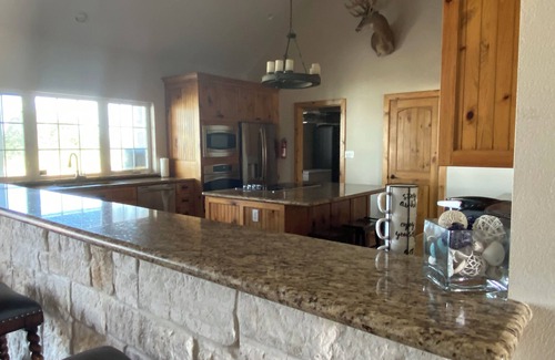 Port O Connor Cabin | Turtle Bay Lodge nGreat for Large Gatherings