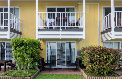 Mackay Regional Apartment | Turtle Beach