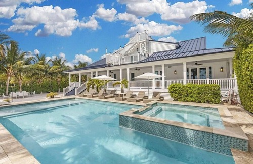 Layton House | Turtle Crawl- MAGNIFICANT OCEANFRONT ESTATE HOME